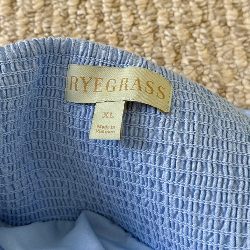 Light Blue Linen Midi Dress - Picture 4 of 5